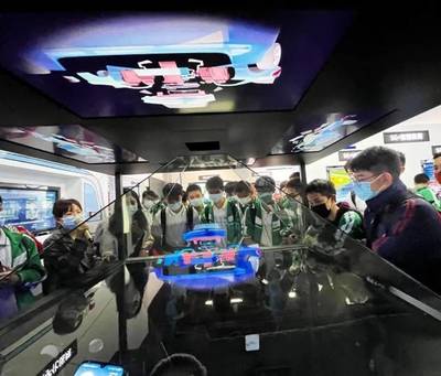 5G賦能未來，智慧點亮校園——我校網絡工程教學系師生參觀中國聯通5G創新中心側記